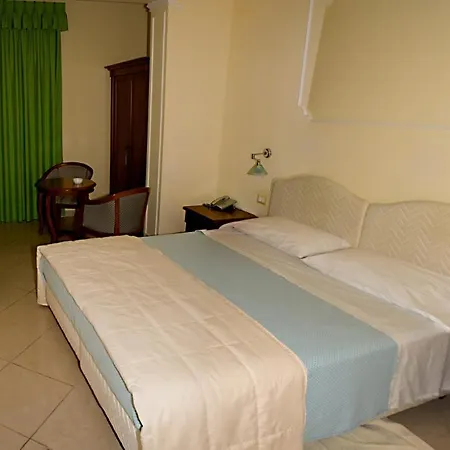 Marinella 4*
