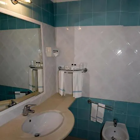 Marinella 4* פיצו