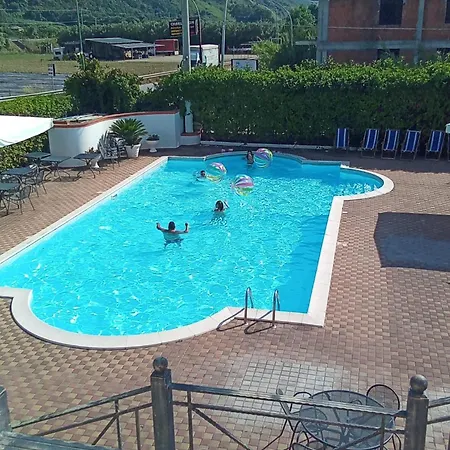 ホテル Marinella