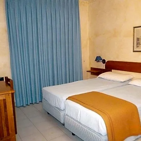 Marinella 4*