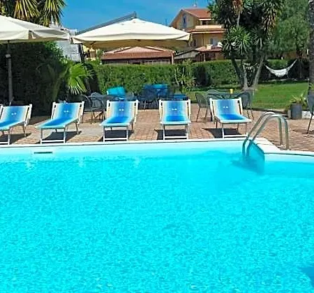 Marinella 4*